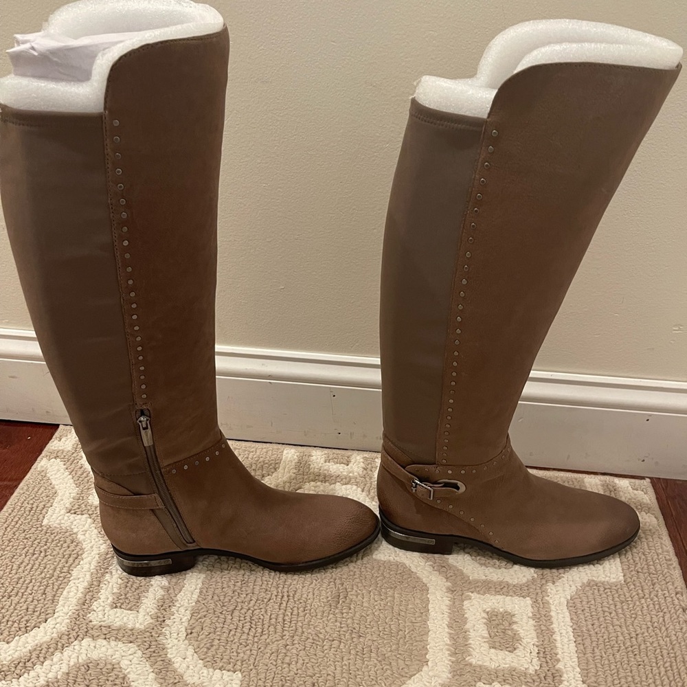 VINCE CAMUTO BOOTS - Picture 11 of 12